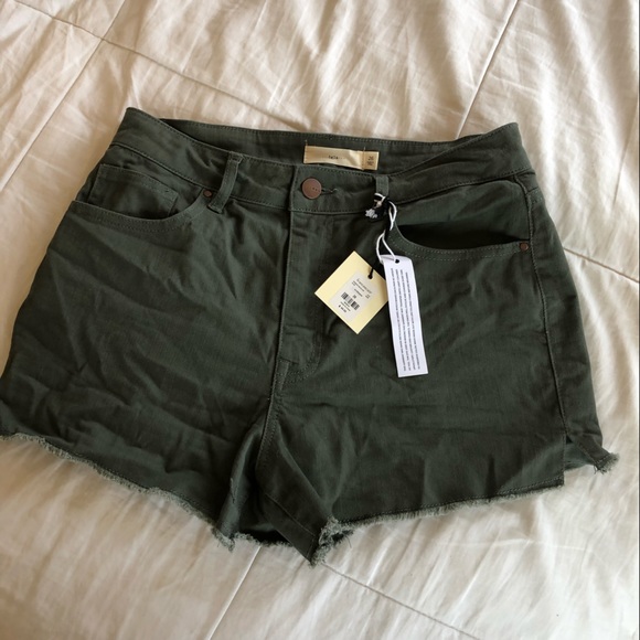 NWT Francesca’s Green Denim Shorts - Picture 1 of 5
